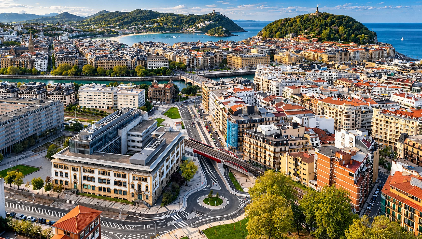 Paso inferior de Iztueta en Donostia durante la transformación del viaducto bajo las vías del tren